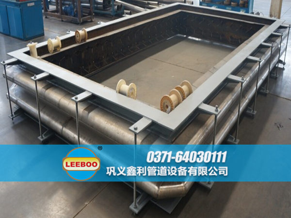 矩形波紋<a href=http://www.112327.cn target=_blank class=infotextkey>補(bǔ)償器</a>